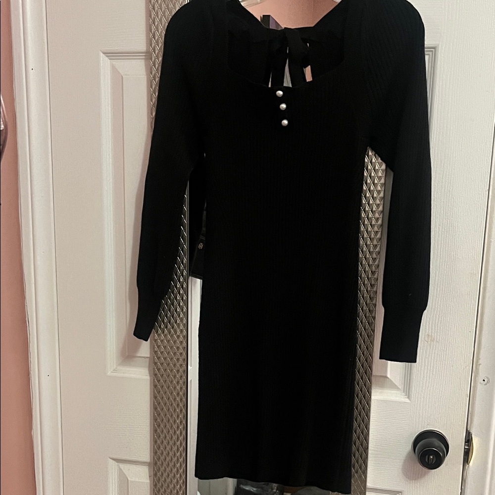 Leyden Black Ribbed Garment